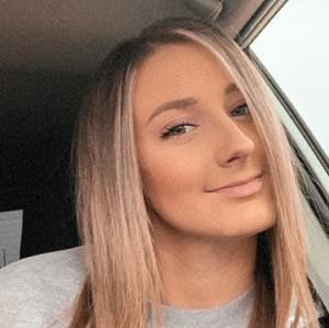 Meet your Posher, Maxine